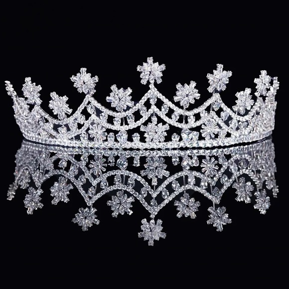 Celestine Zircon Tiara - Picture 2 of 6